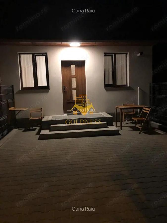 Casa de inchiriat, renovata, 3 camere, curte de 60 mp, Dambul Rotund - 2