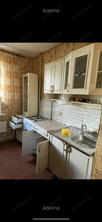 De vanzare apartament cu doua camere zona Dambovita - 2