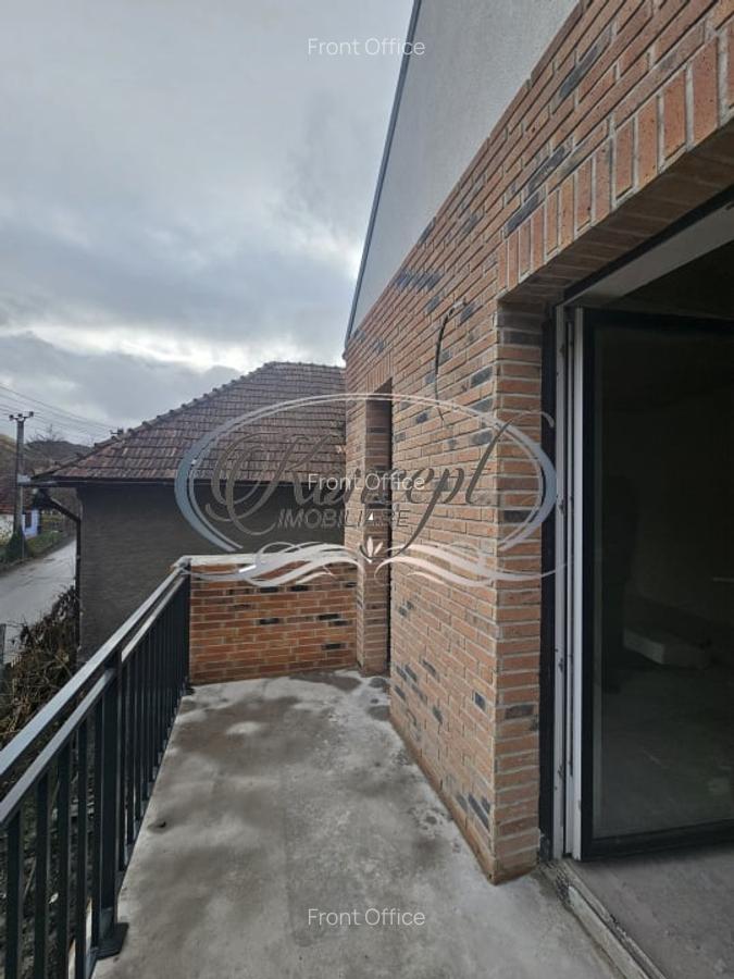 Locuinta moderna in Tauti, ansamblu restrans si zona linistita - 6