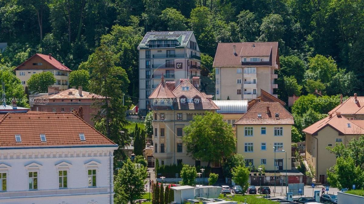 Apartament cu 5 camere decomandat, mobilat în Centrul Istoric - 3