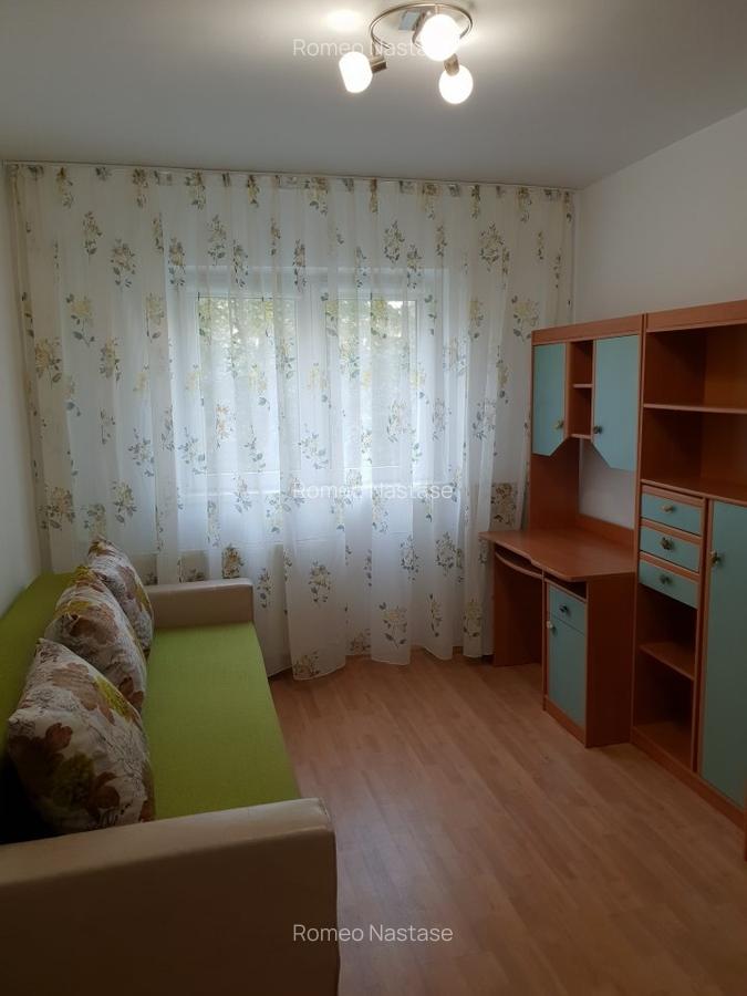 Apartament Dumbrava Nouă nr.18 bl.M165, 3 camere, 2 băi, 2 balcoane - 8