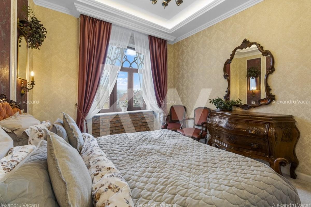 Apartament cu 4 camere decomandat în Centrul Istoric - 11
