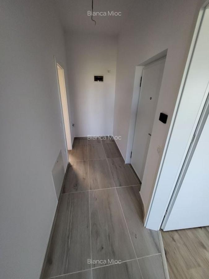 Apartament cu 2 camere decomandat în Girocului - 9