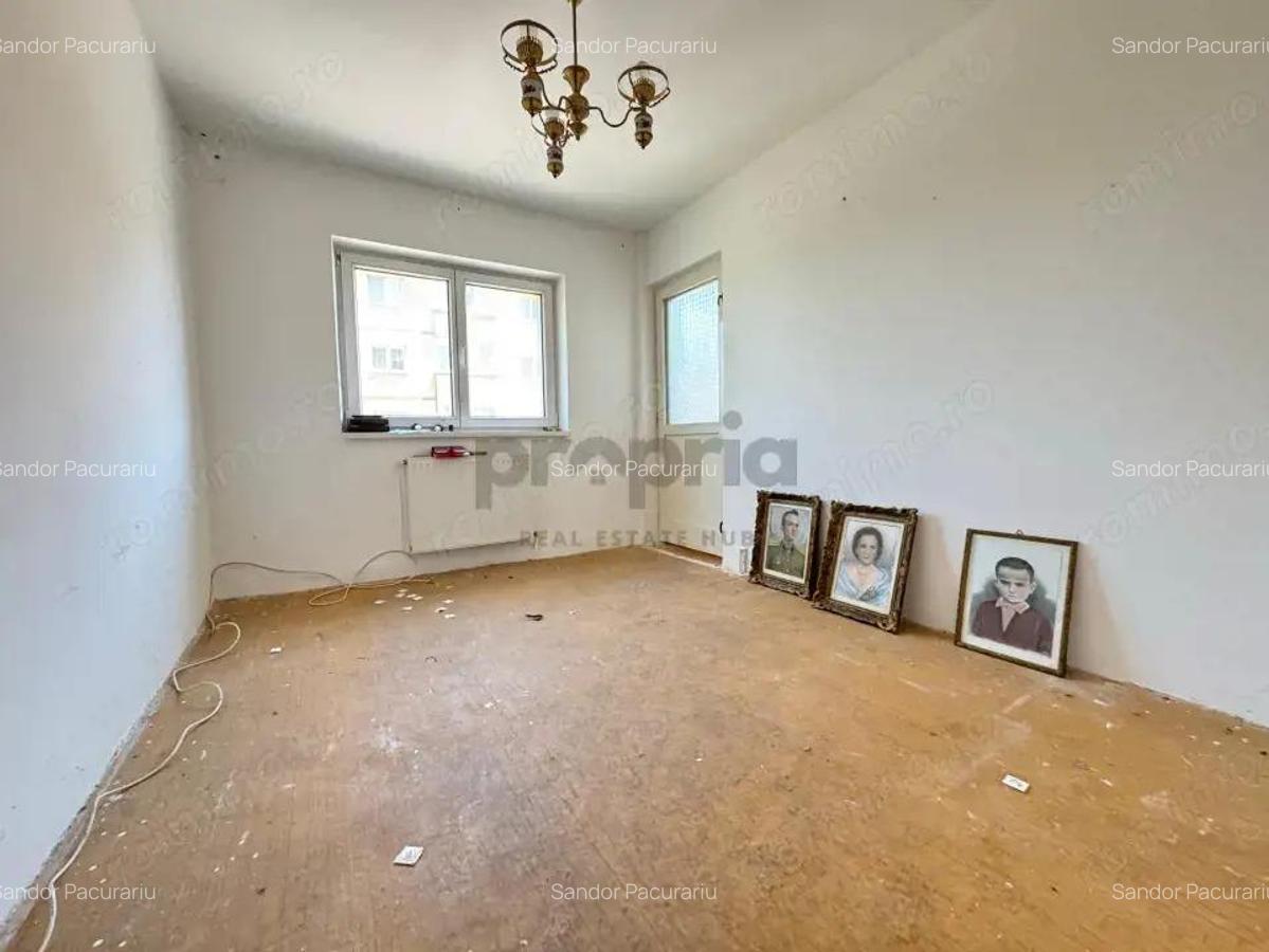 4 camere decomandate in Bartolomeu Ideal pentru renovare - 11