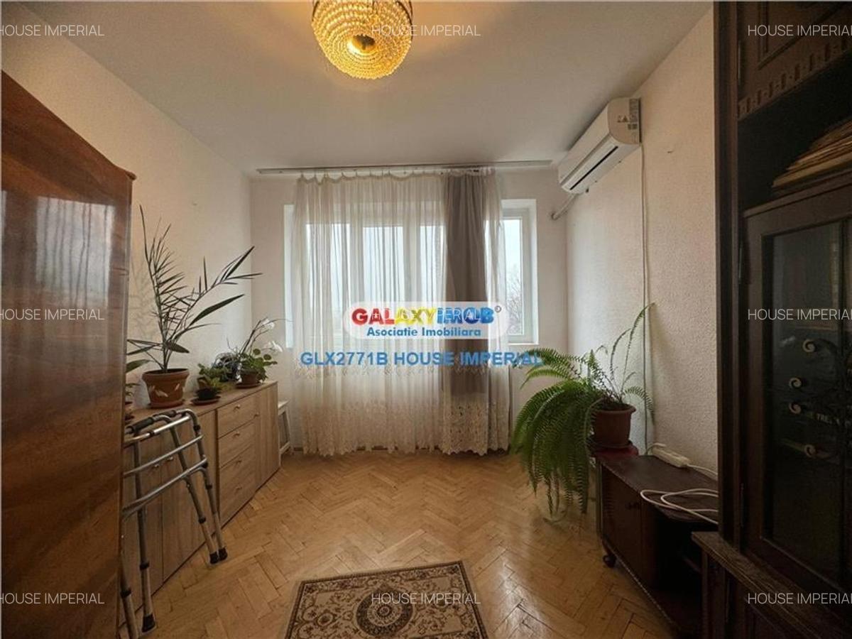 Apartament 3 camere Bld Basarabia plan secund - 2