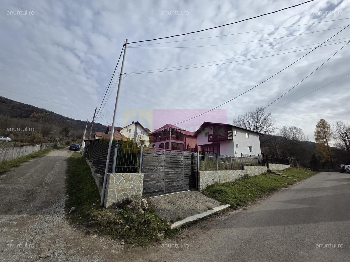 Vila de vacanta cu 4 camere de vanzare in Valea Doftanei - 4
