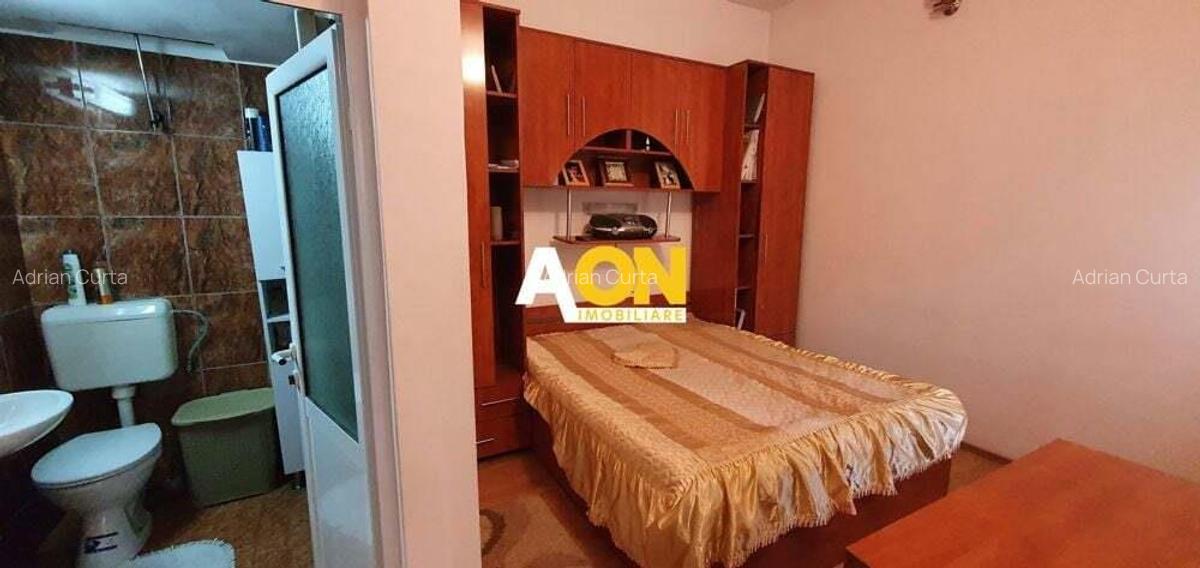 Casa cu 7 camere, 2 spatii comerciale, pretabila pt. birouri, Centru - 14