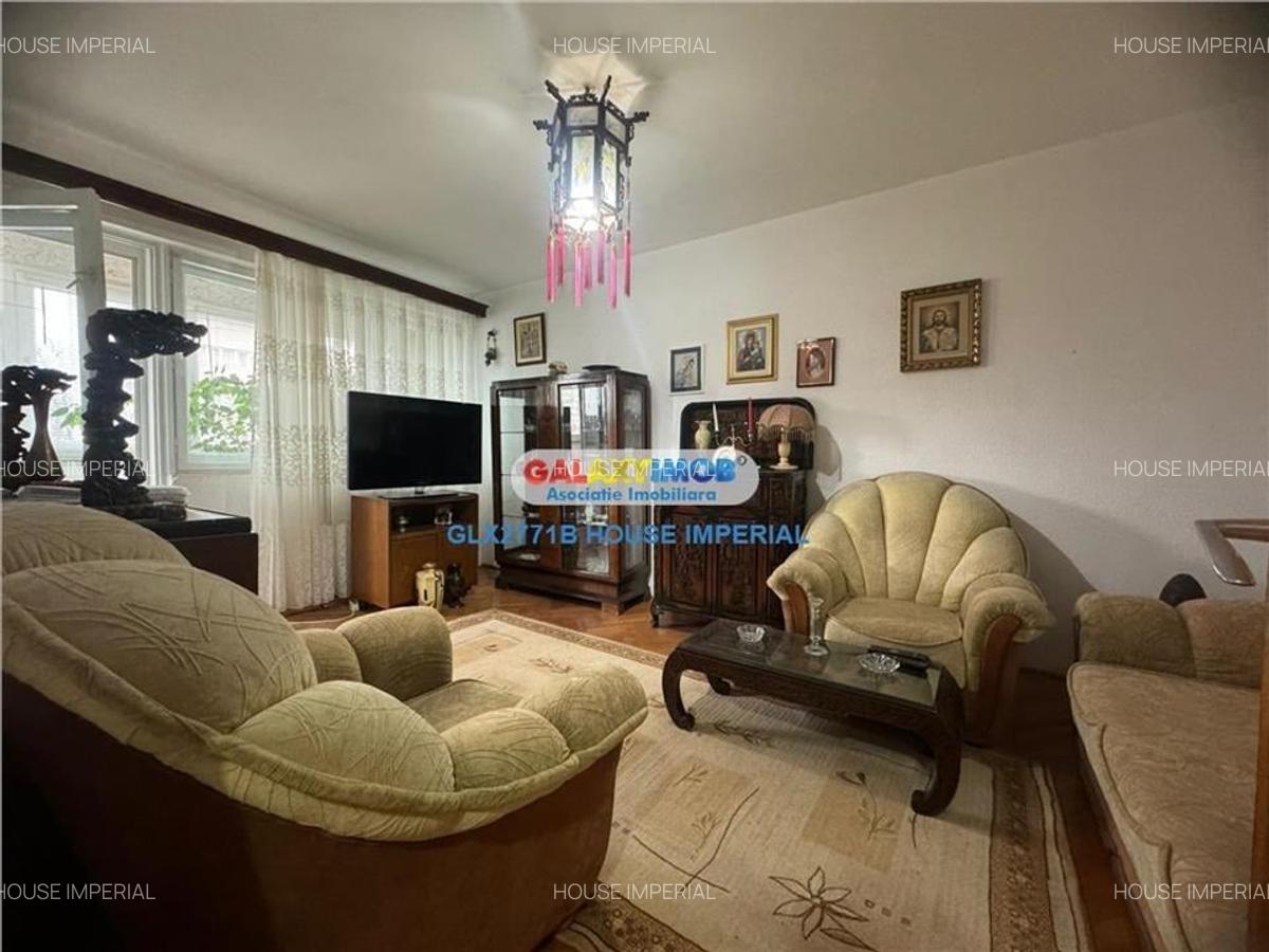 Apartament 3 camere Bld Basarabia plan secund - 1