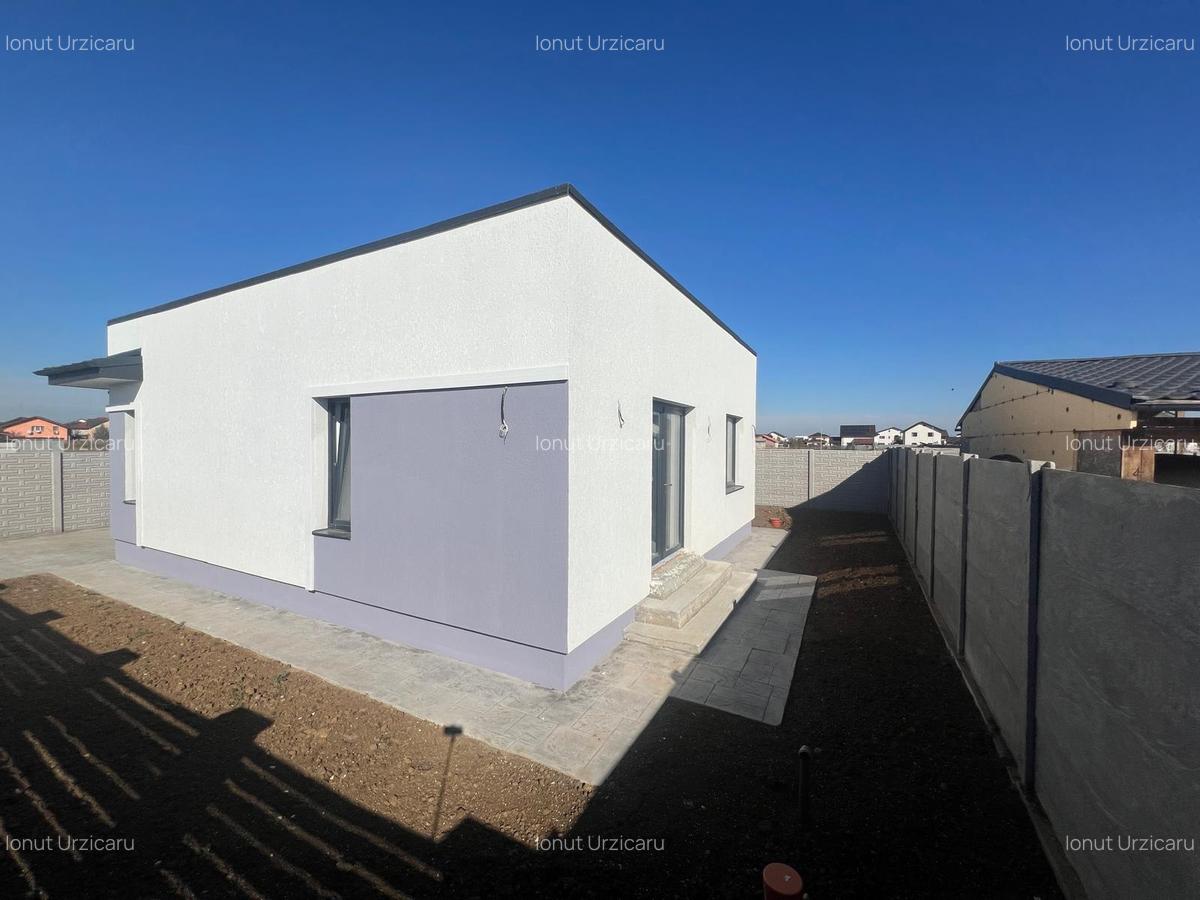 Casa e vanzare cu 4 camere 2 bai teren 300mp - 3