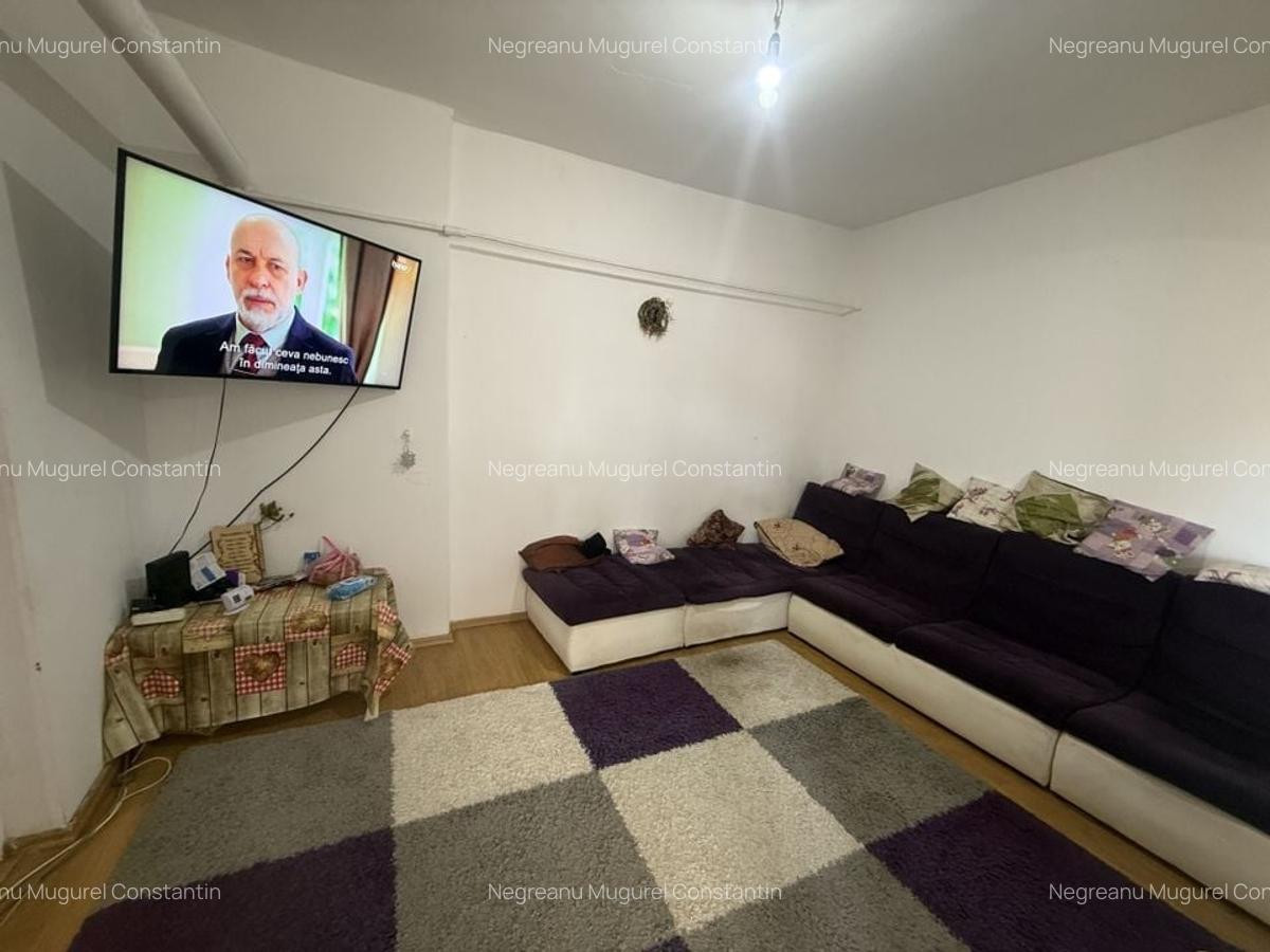 Apartament 2 cam in Vila etaj 1 + pod + curte 34 mp Campina - 3