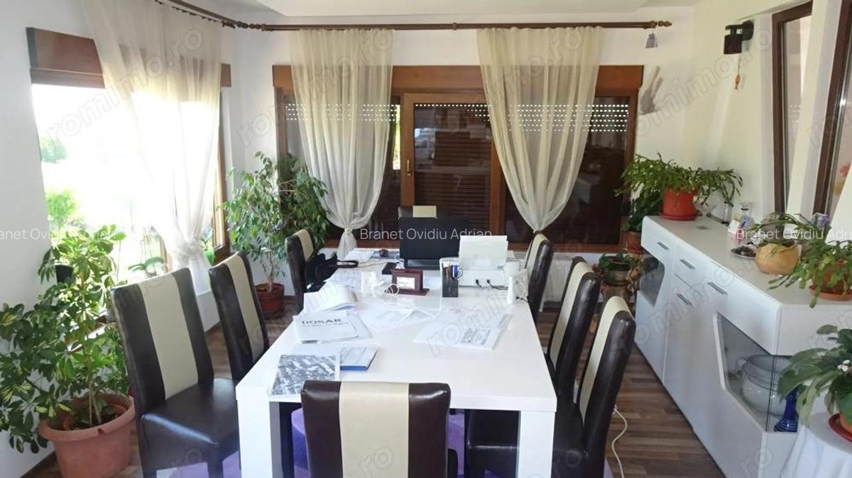 Vand casa in sistem P+M, are suprafa?a utila 160 mp,finisata integral ?i echipata complet. - 2