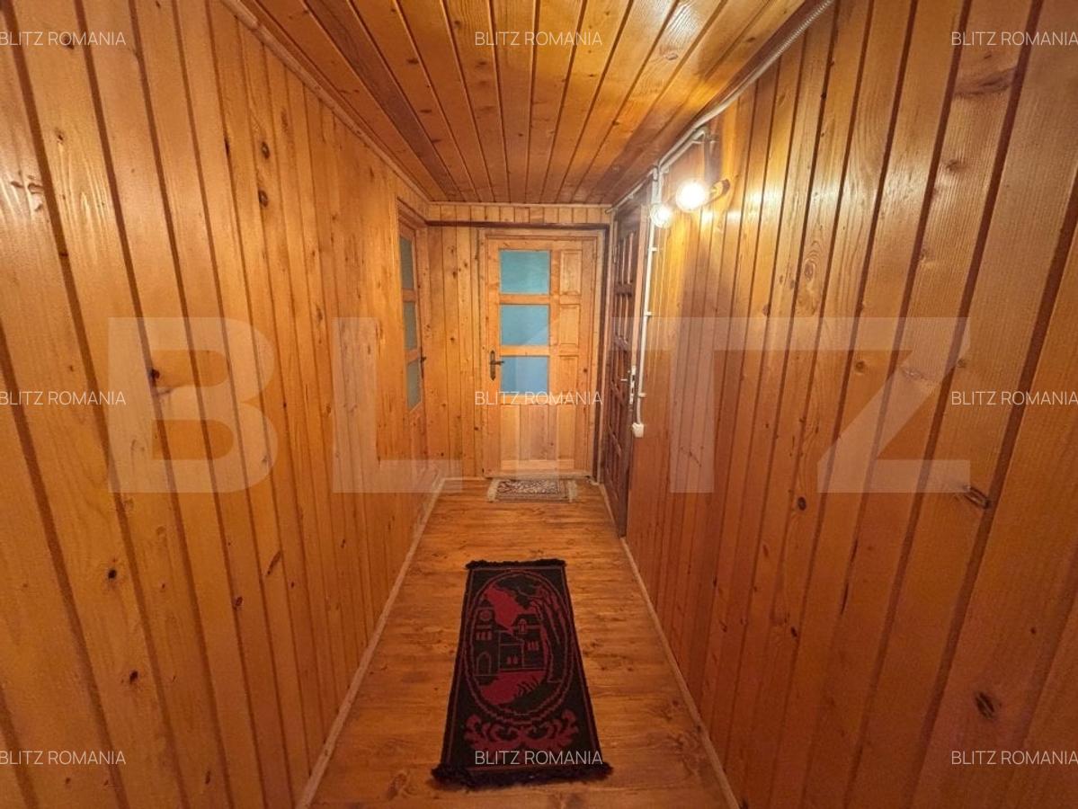 Vila de vanzare, cu 4 camere, 320 mp, zona Șuvita - 10