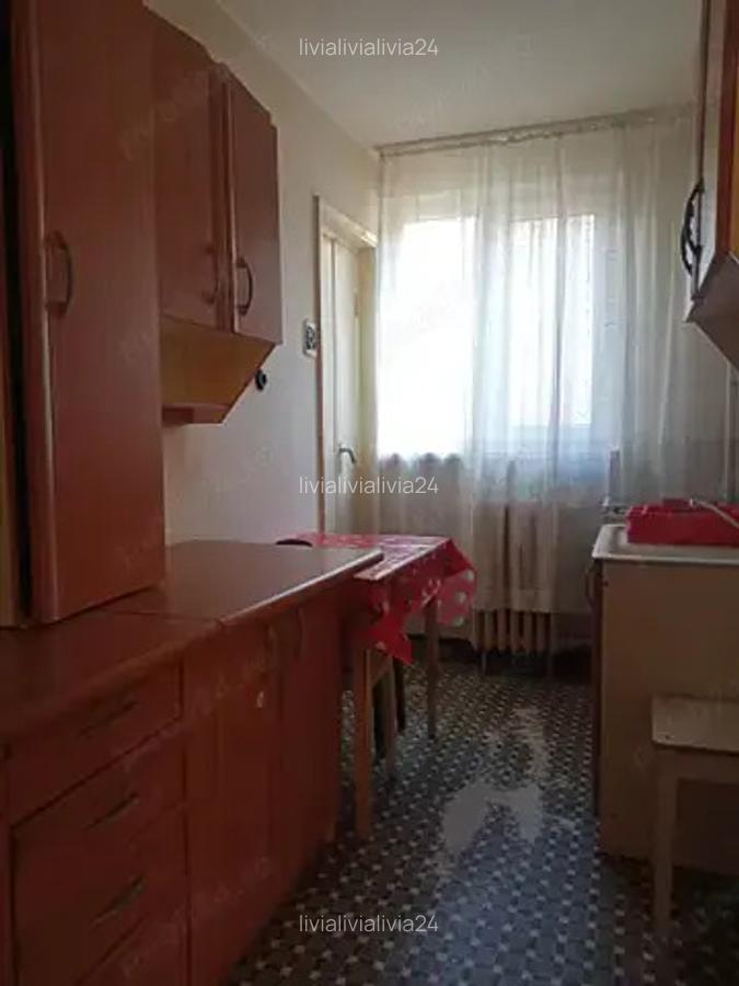 Ofer spre chirie apartament 2 camere Rogerius - 5