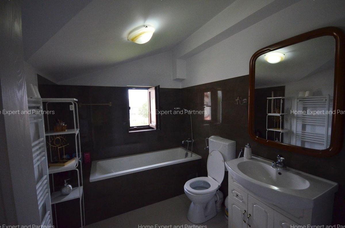 Casa 5 camere + 4 Bai | Loc de parcare | Bragadiru | - 43