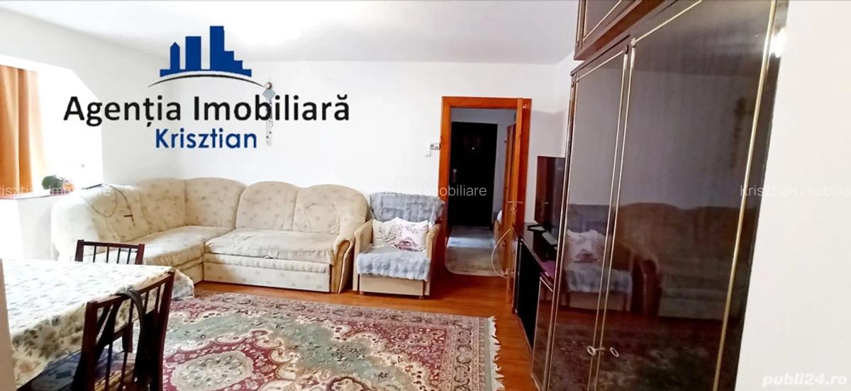 Apartament cu 2 camere de vanzare - Zona Micro 16 - 1