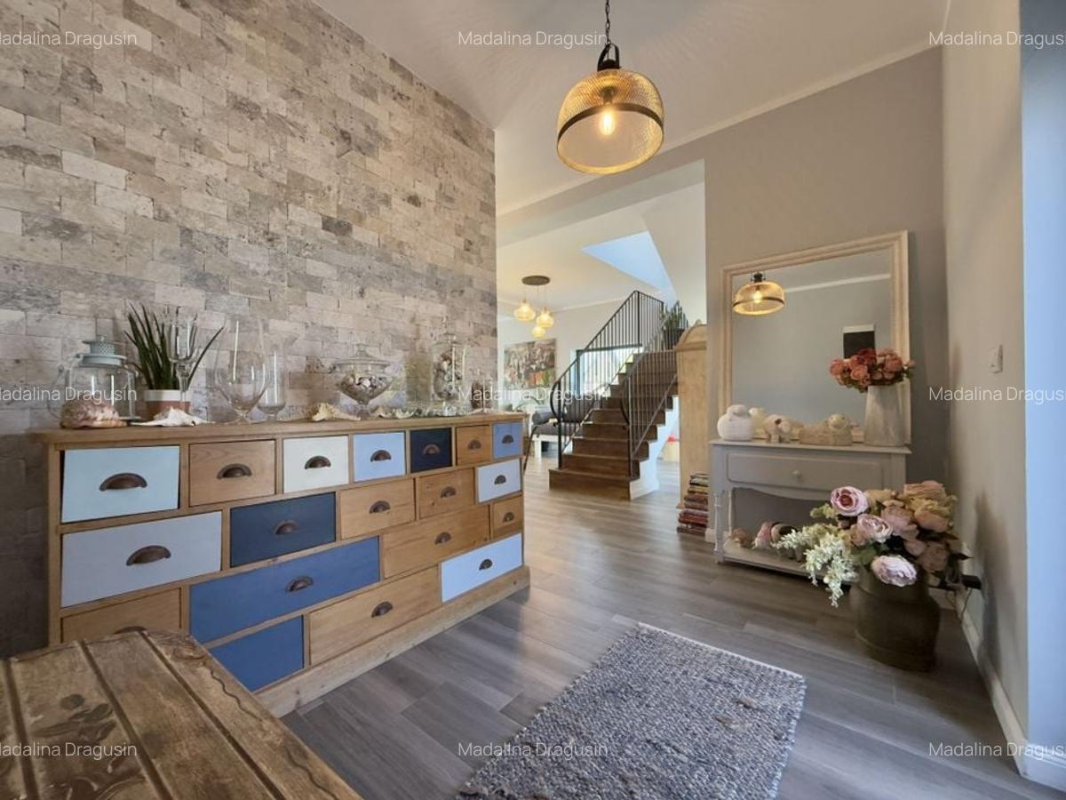 Vila 4 camere, curte amenajata | Strada Petre Ispirescu - 27