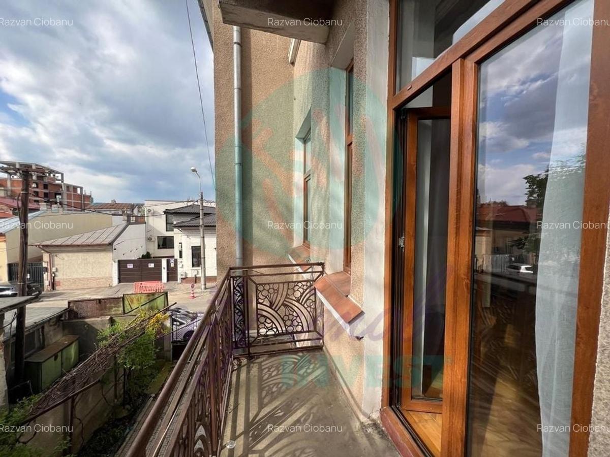 4 camere in Vila interbelica 106mp-Centrala proprie- Calea Calarasilor - 13