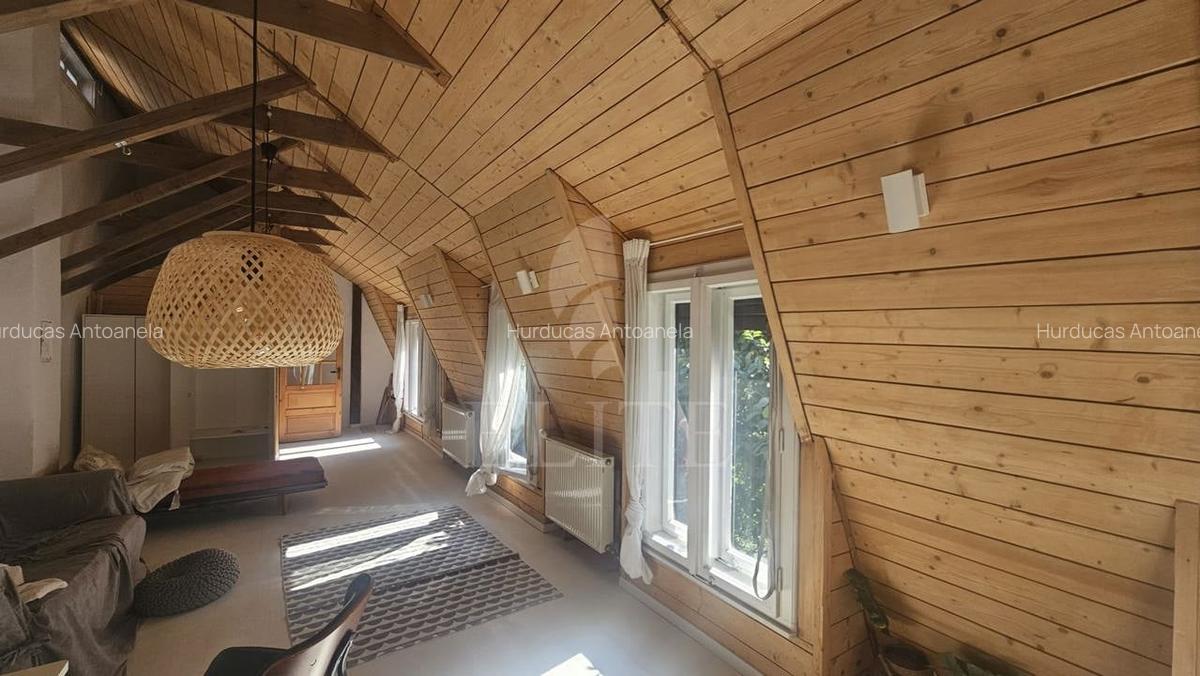 Apartament cu 3 camere semidecomandat în Central - 7