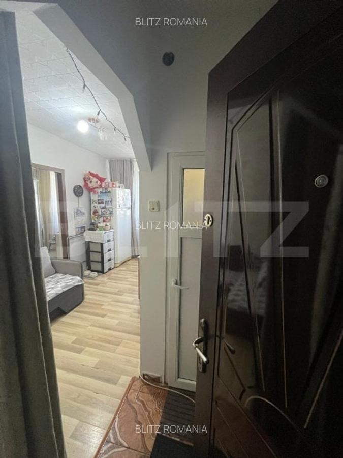 Apartament cu 2 camere, mobilat, etaj 4, zona Liceu Blaga - 1