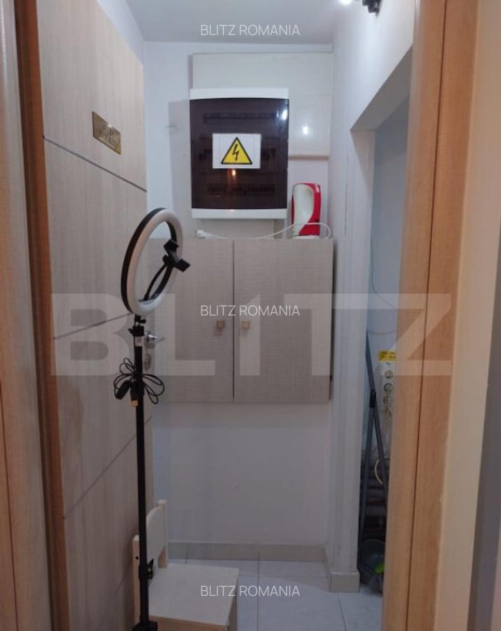 Spatiu comercial de vanzare, 290 mp, zona Micro 3 - 16