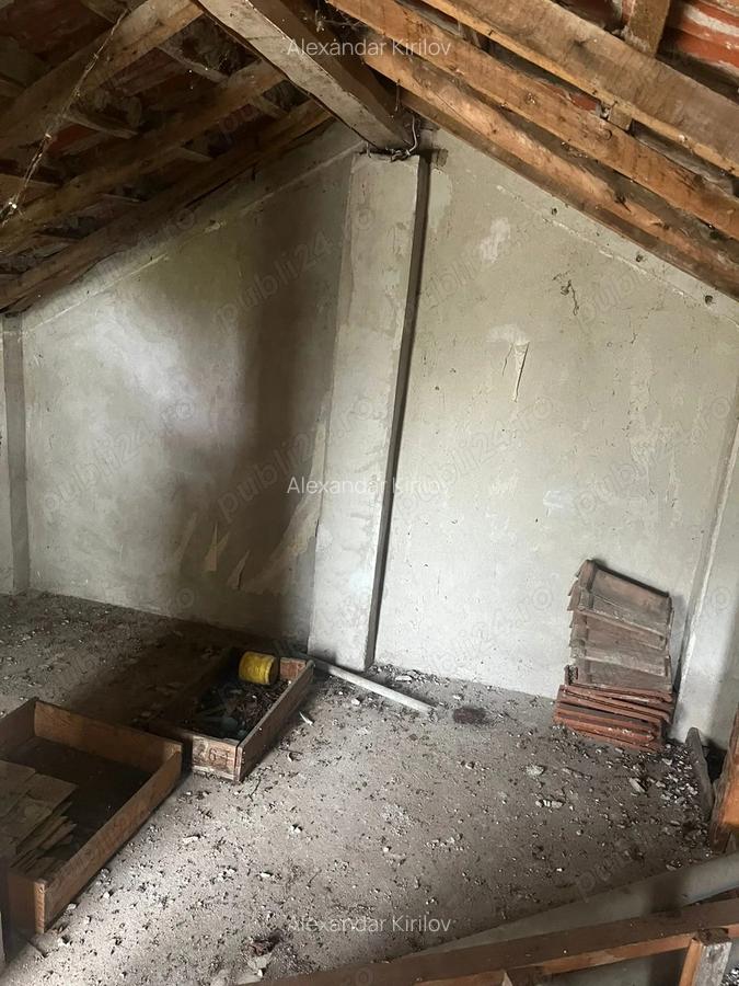 Vila cu teren de vanzare la doar 5 km de Ruse - 7