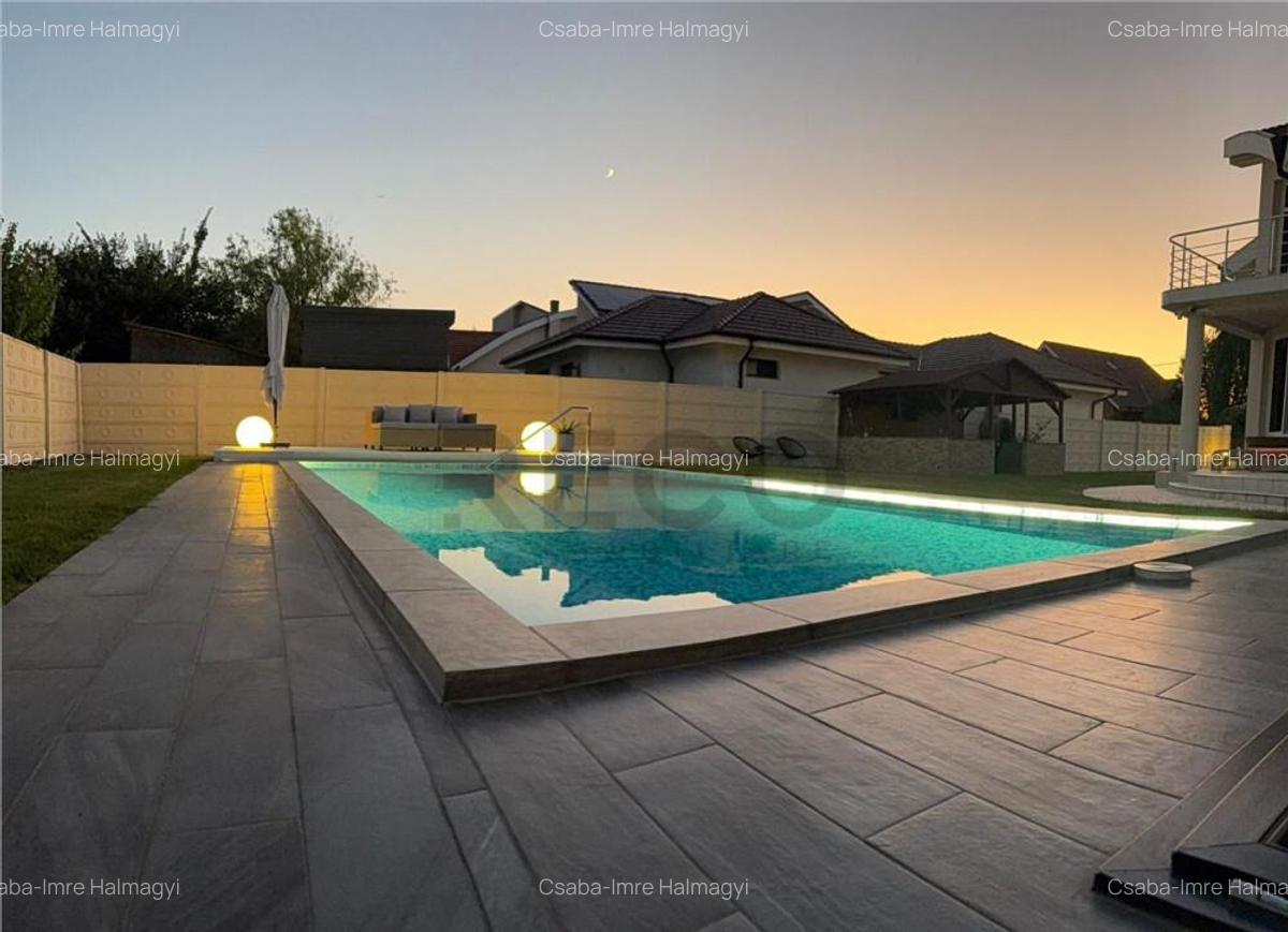 Vila de lux in Sanmartin, Beverly Hills - 2