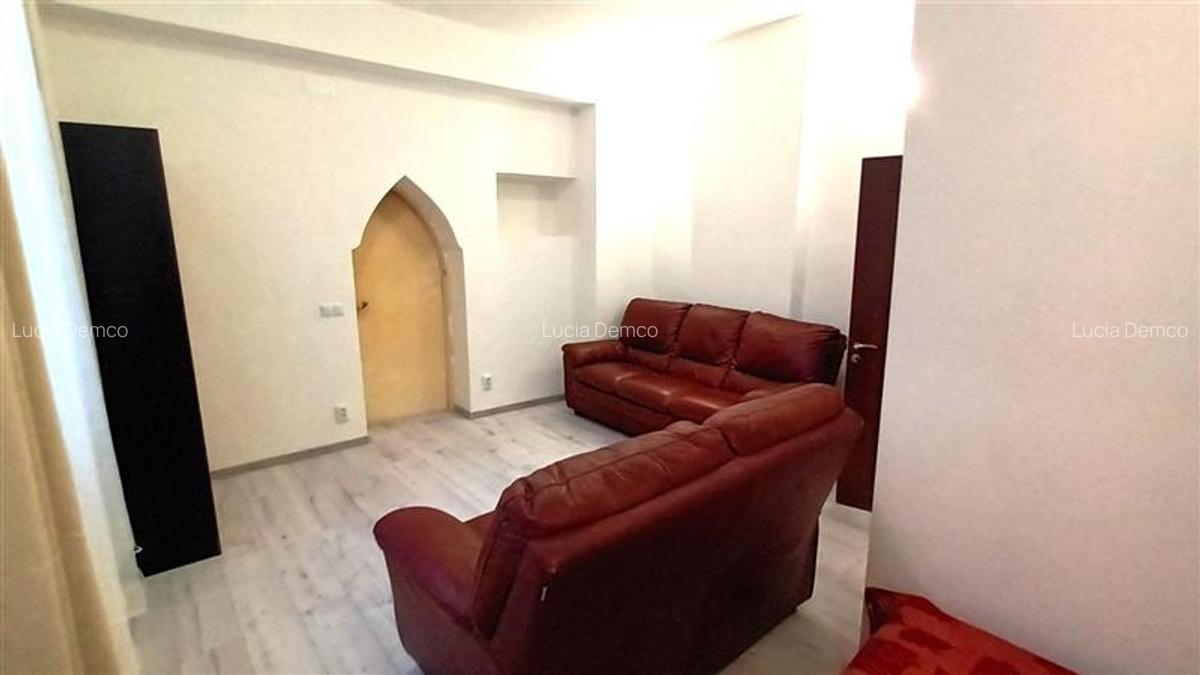 2 apartamente pretabile circuit turistic, Centrul istoric -Strada Postavarului - 12