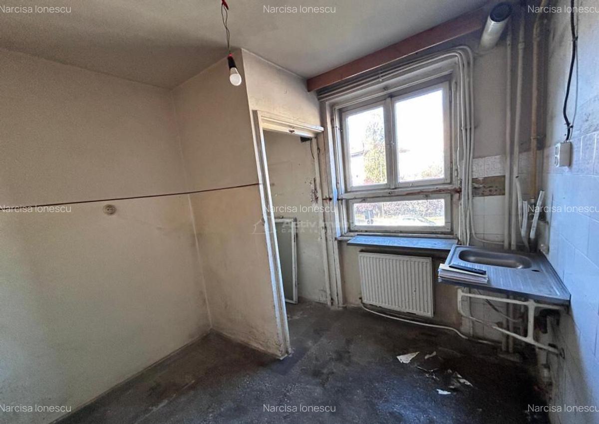 Resita, 3 Cam,cf.1 Semidec.et.1,Central - 11 Resita, 3 Cam,cf.1 Semidec.et.1,Central - 11