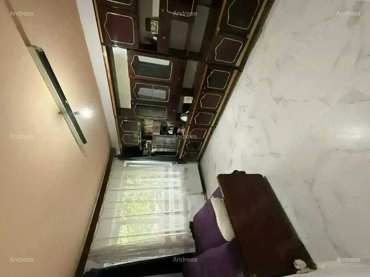 Apartament 3 camere decomandat + boxa+ garaj+ gradina centrala proprie Zona Centrala - 2