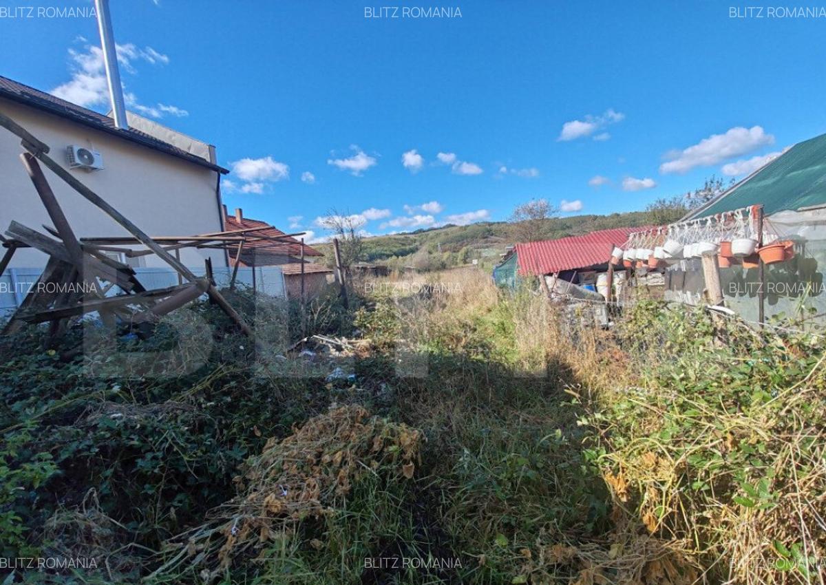 Casa +anexe de vanzare - 1