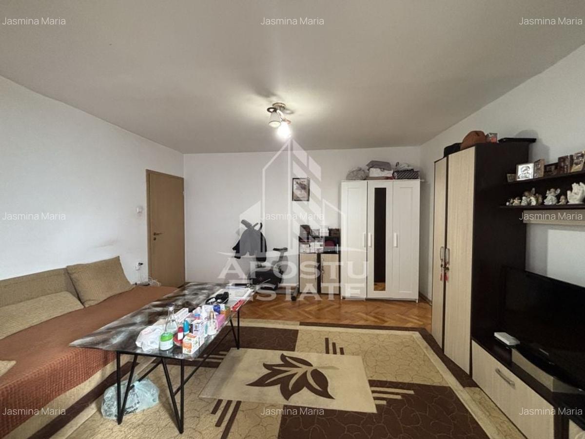 Apartament cu 2 camere semidecomandat în Complex Studențesc - 2