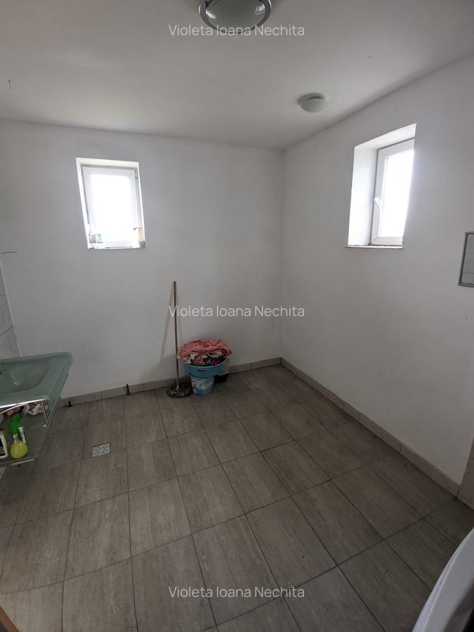 Casa de vânzare, 5 camere, 2 băi, 170 mp - 4