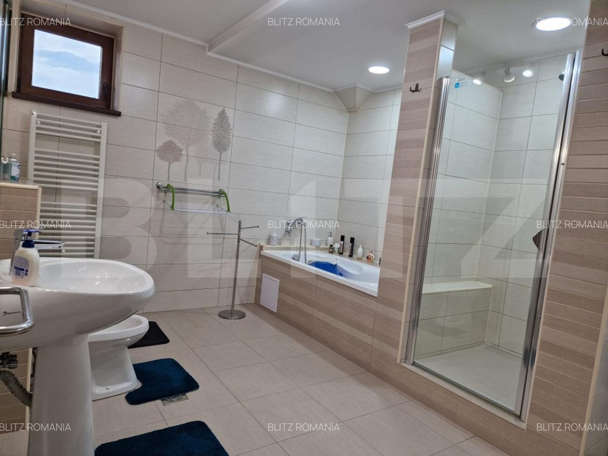 Casa deosebita individuala  cu spatiu comercial ,se vand impreuna zona Centru - 2