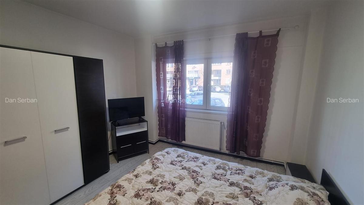 Apartament de doua camere , zona Centrul Civic - 4