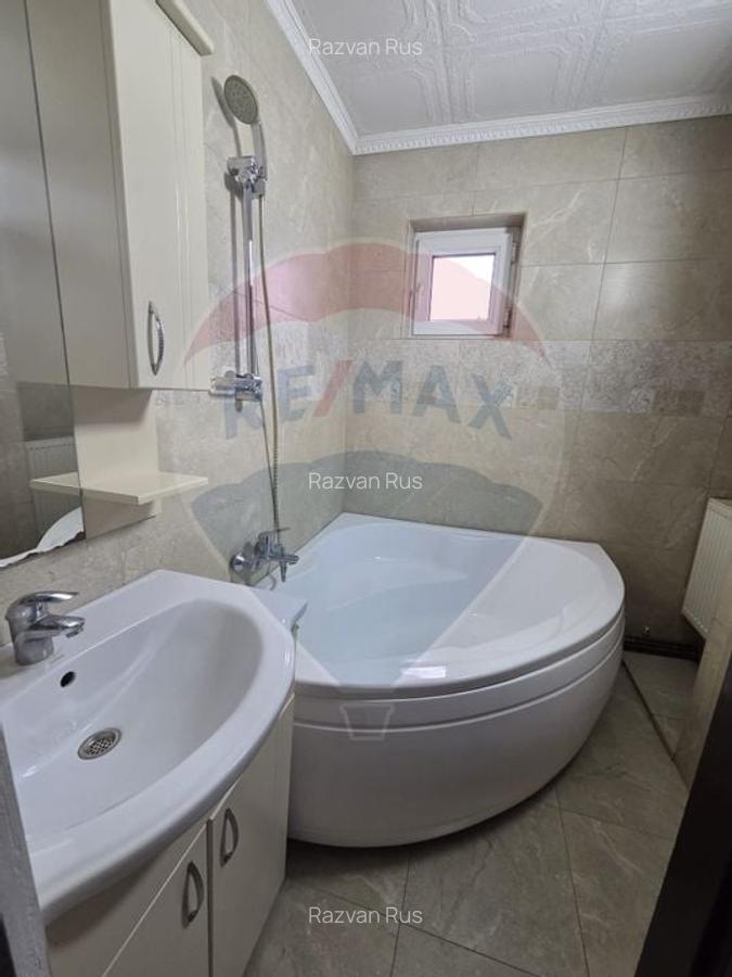 Apartament cu 3 camere in centru orasului Salonta - 13