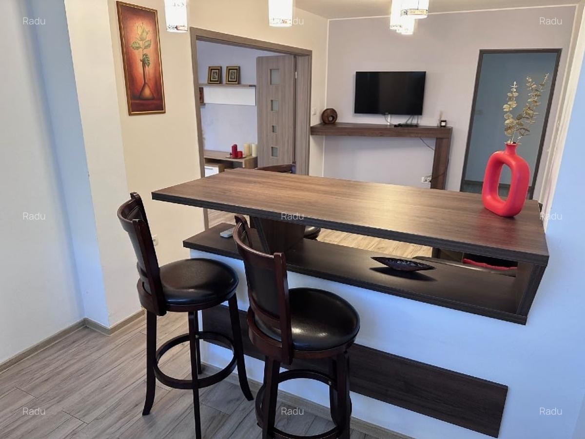 Proprietar, inchiriez apartament 3 camere, Punctele Cardinale, 107mp - 2