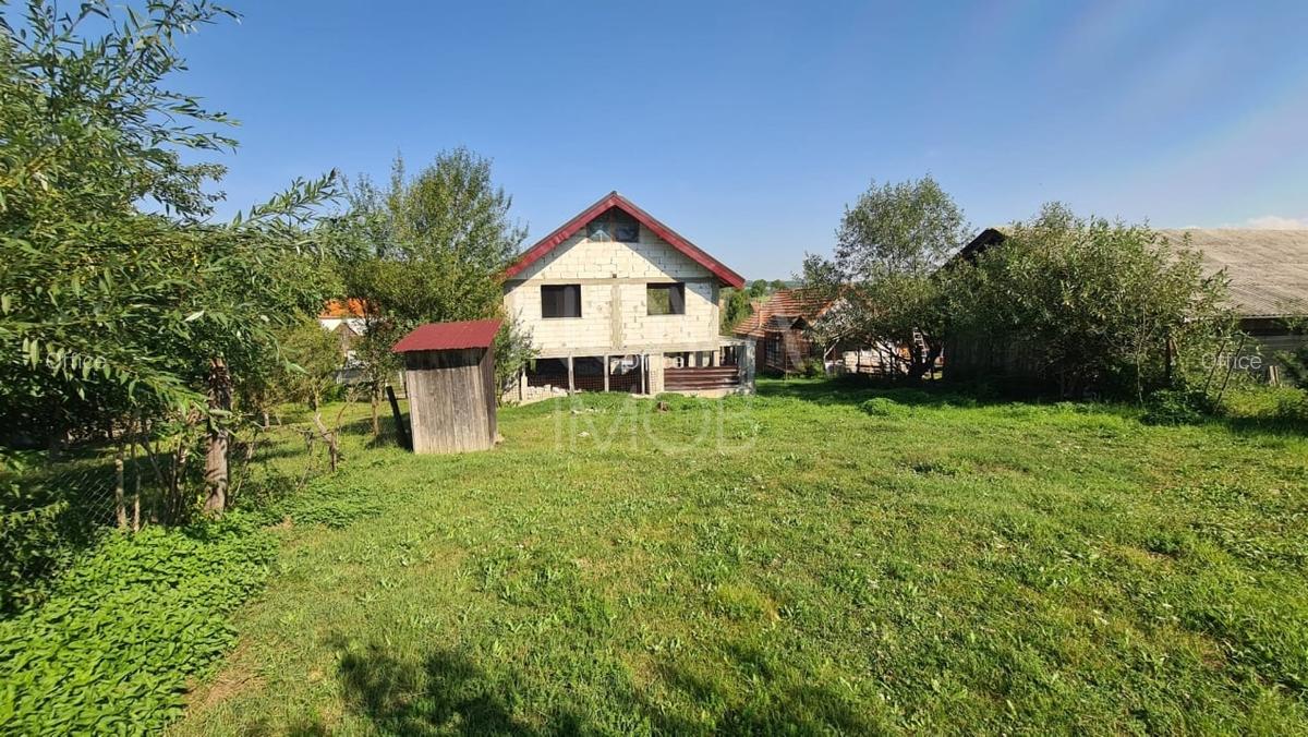 Casa individuala - 684 mp teren, Marpod - 2