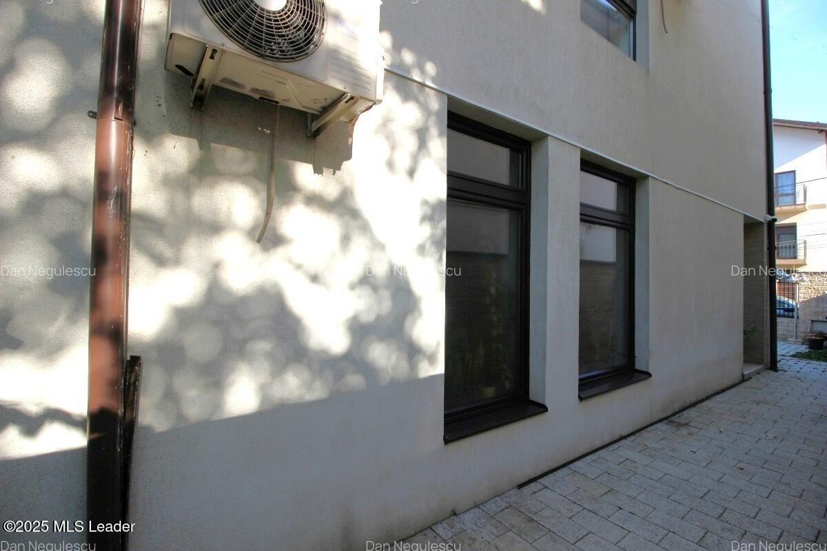 Popesti-Leordeni, Sf. Agnes, vila 2010, p+1+m, 216 mp, curte 138 mp! - 36