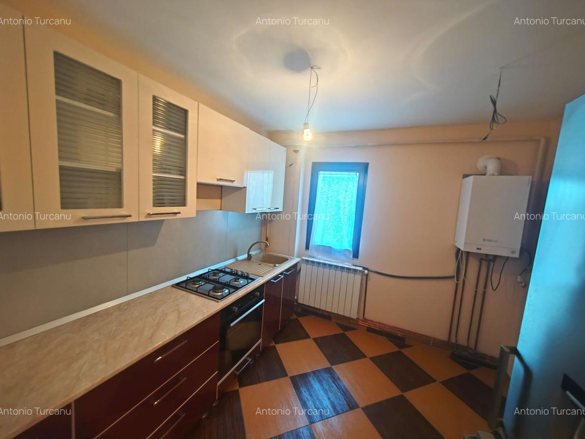 Ap.2 cam. Podu Ros/Cantemir, et.1, centrala termica, mobilat si utilat! - 5