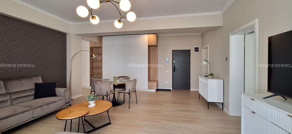 Apartament cu 3 camere semidecomandat, mobilat în Dumbrăvița - 6