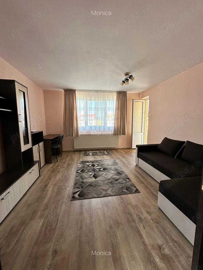 Locuin?a spa?ioasa, situata intr-o zona buna,cu camere luminoase ?i separate,complet mobilata. - 1