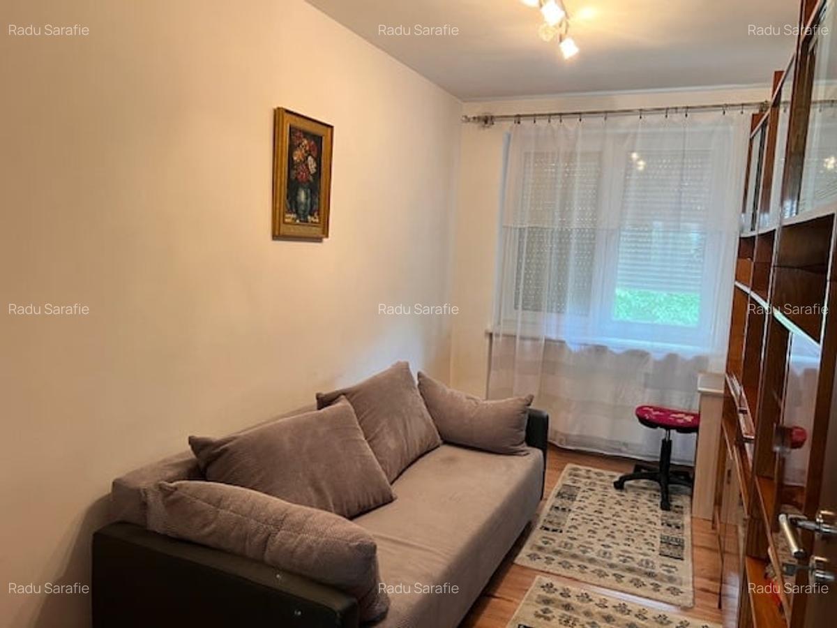 Ap 3 camere  et 2 central  bD Vasile Milea politie cu balcon - 5