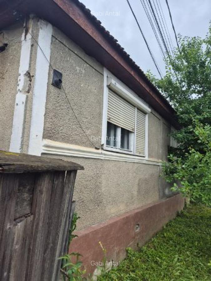 Casa de vanzare,cu pret negociabil - 2