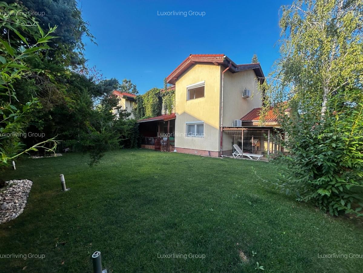 Vila cu 4 camere si Gradina Deosebita Pipera Loc de Joaca Complex Lux - 1