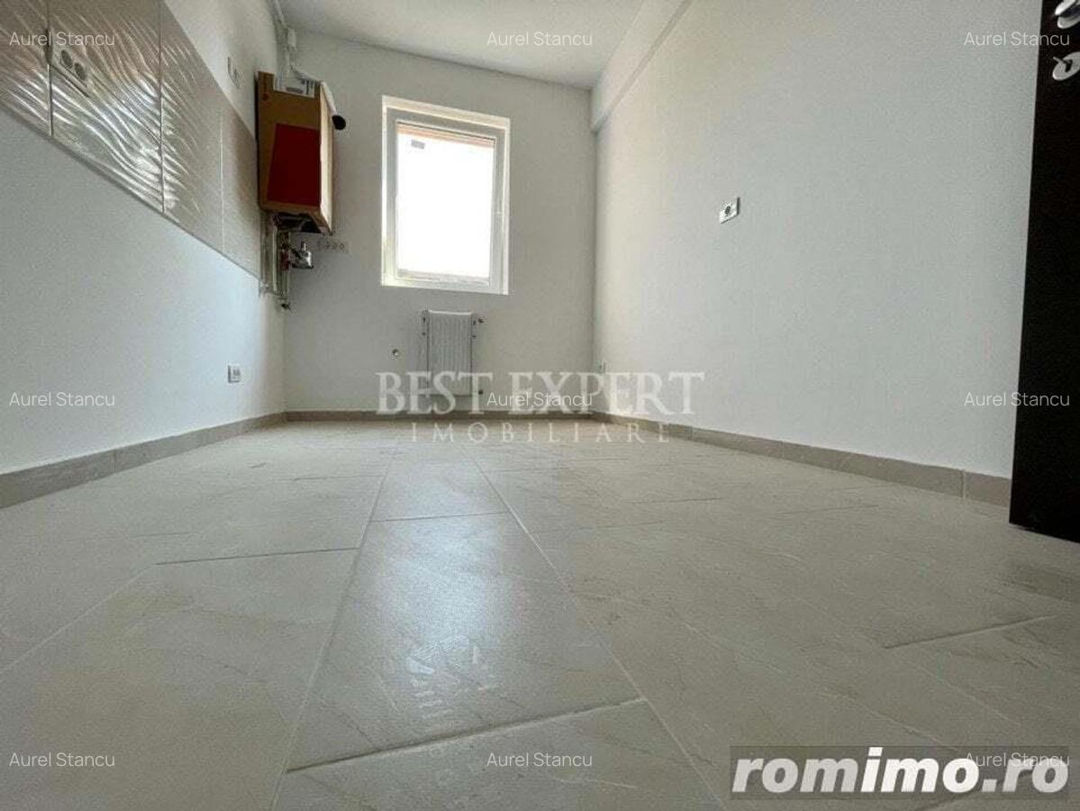 4 Camere Terasa Generoasa -Zona Linistita - 3