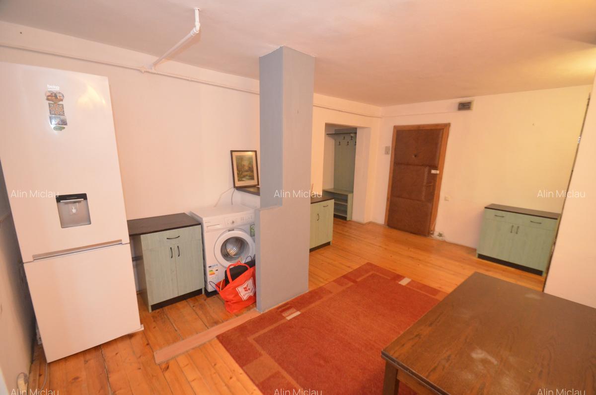 Apartament cu 2 camere decomandat - 10