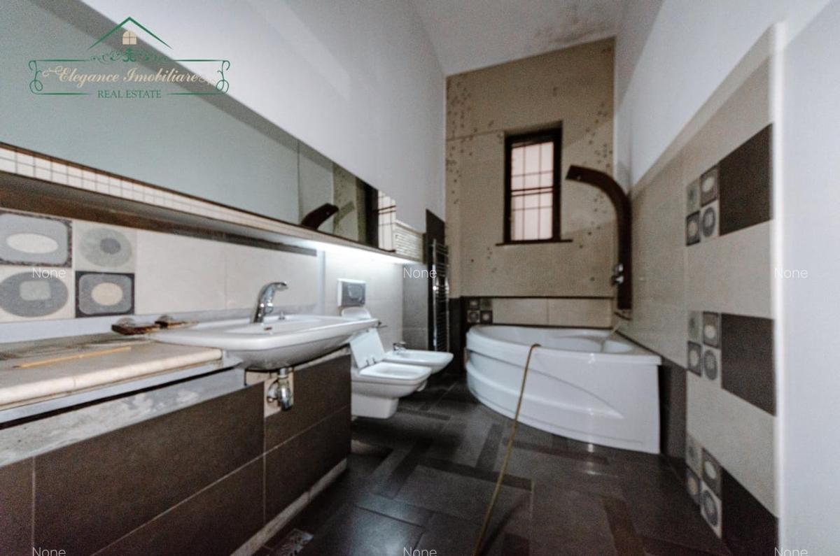 Casa individuala cu potential comercial si rezidential, Ultracentral, Arad - 8