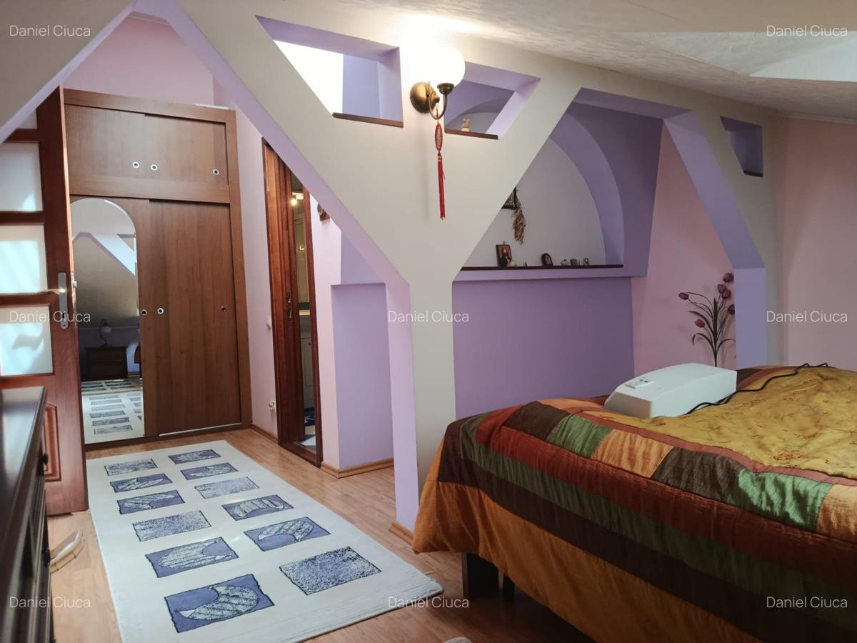 Casă cu 4 camere în Bucureștii Noi - 12