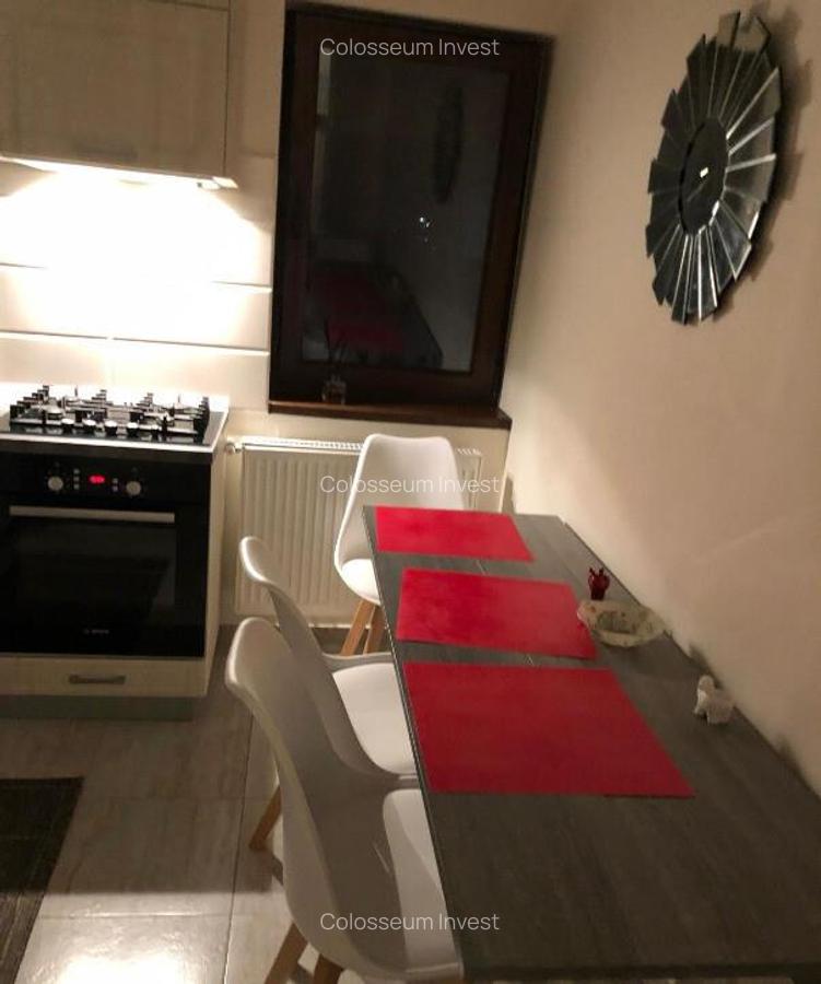 Apartament 3 camere, decomandat - zona Tractorul - 6 Apartament 3 camere, decomandat - zona Tractorul - 6