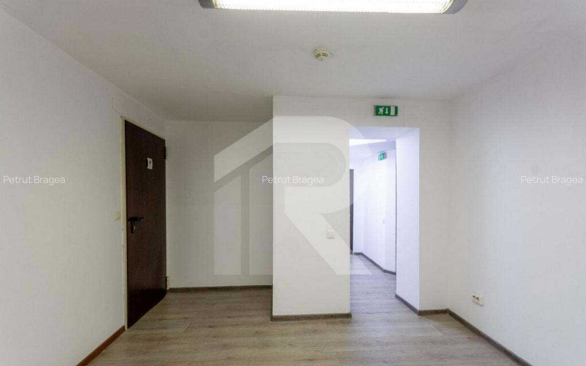 Spa?iu subsol | Vitan Center | 100 mp | Utilitati incluse - 3